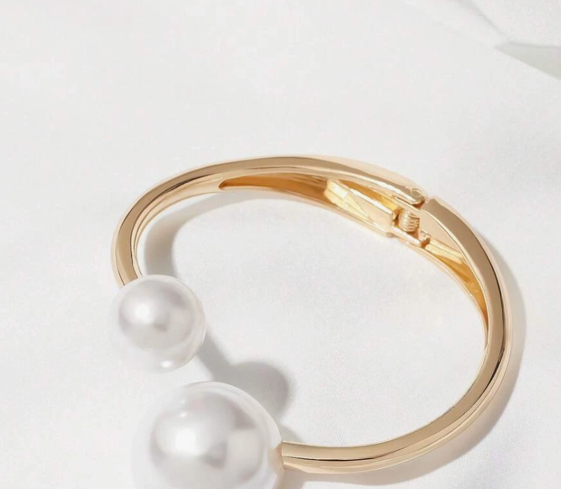 Show Stopper Asymmetrical Faux Pearl Cuff Bracelet
