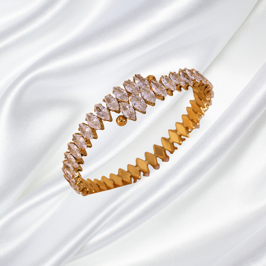 18K Gold Plated Classy Bangle With White Diamond Zircon