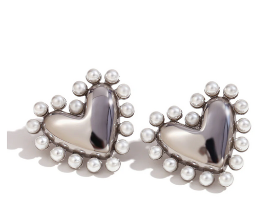 18K Silver Plated Vintage Style Heart Shaped  With Pearl Border Stud Earrings